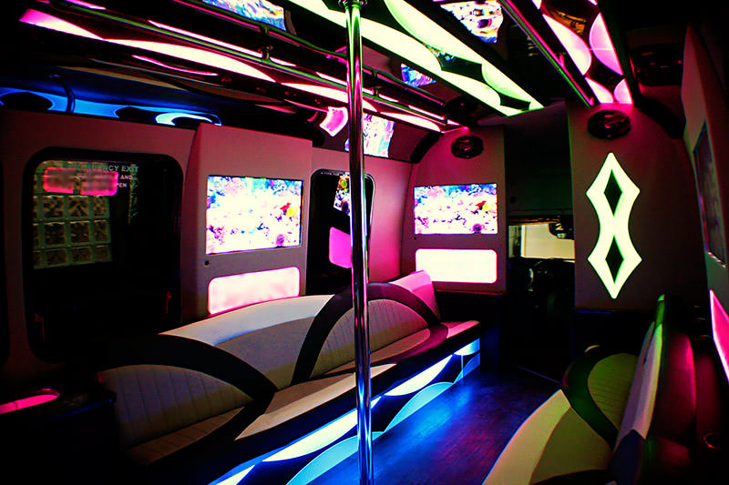 Limo bus rental in Toledo OH